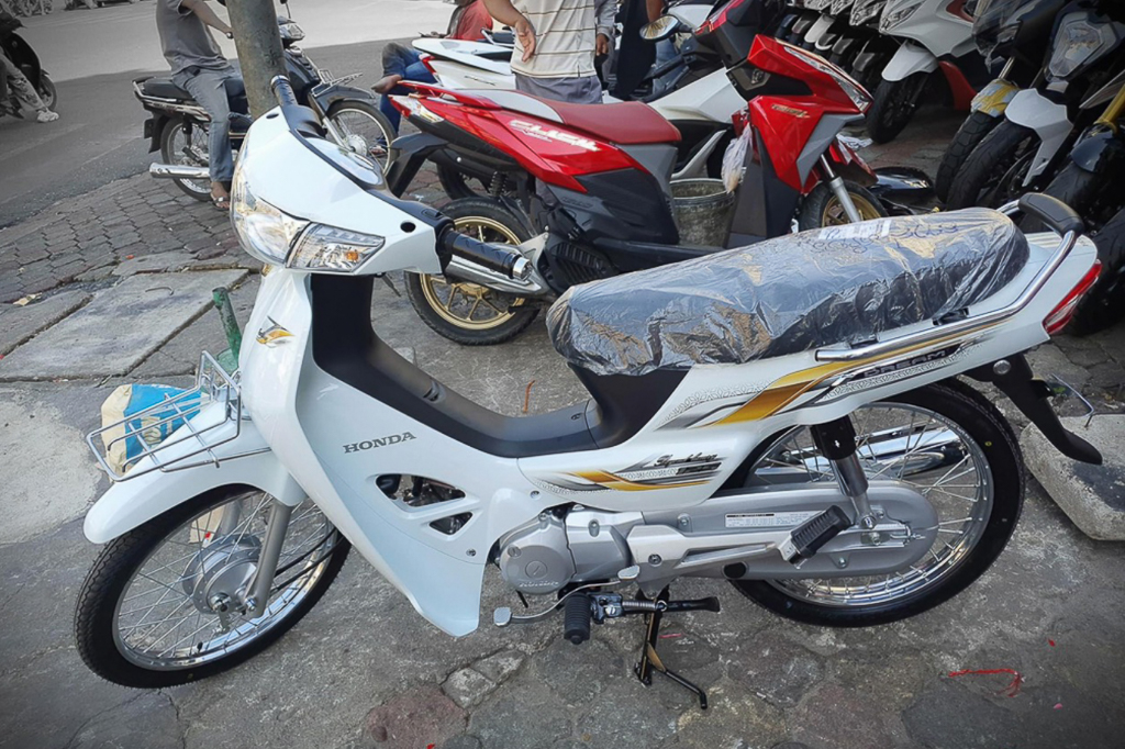 Honda Dream Thái Giật Mới Cứng Tại Hà Nội